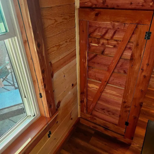 Windstorm Cabin