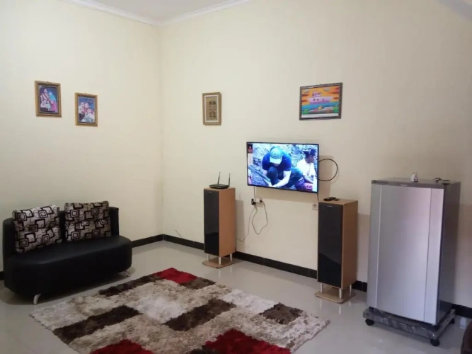 4 Bedrooms Cottage
