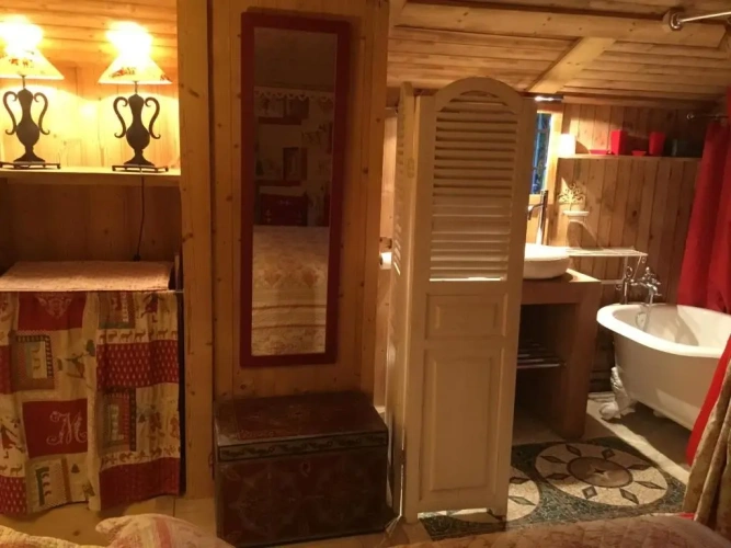 2 Bedrooms Single Chalet