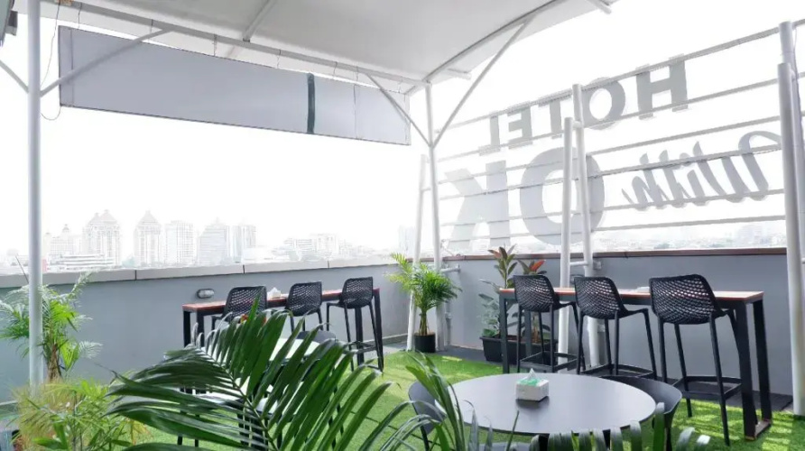 Hotel With OK