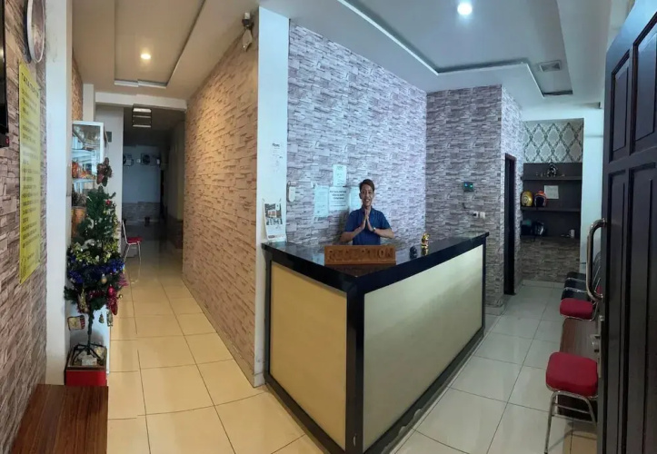 99 Guest House