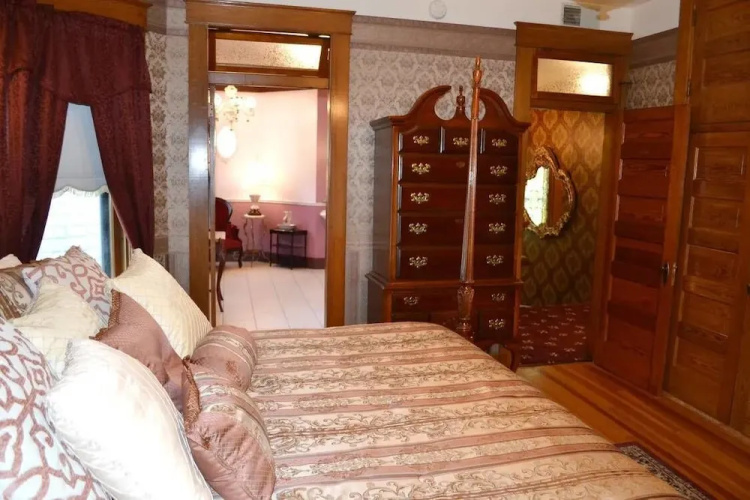 The Conner House B&B