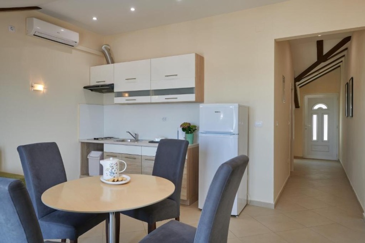 1 Bedroom Apartment with sea view