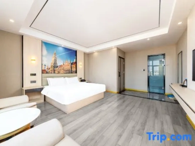 Standard Double room with view