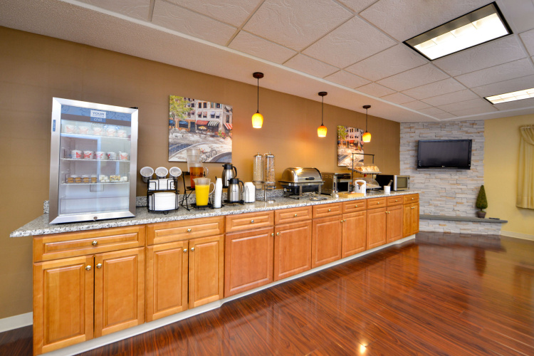 Best Western Plus New England Inn & Suites photo 32