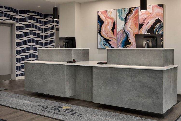 Microtel Inn And Suites By Wyndham Boisbriand photo 17