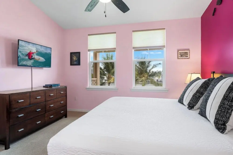 2 Bedroom with Loft and Mountain Views