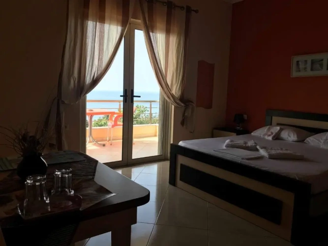 Deluxe Double room with balcony and with sea view