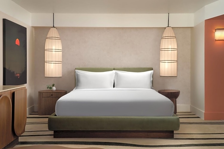 Deluxe Double room with balcony and with partial ocean view