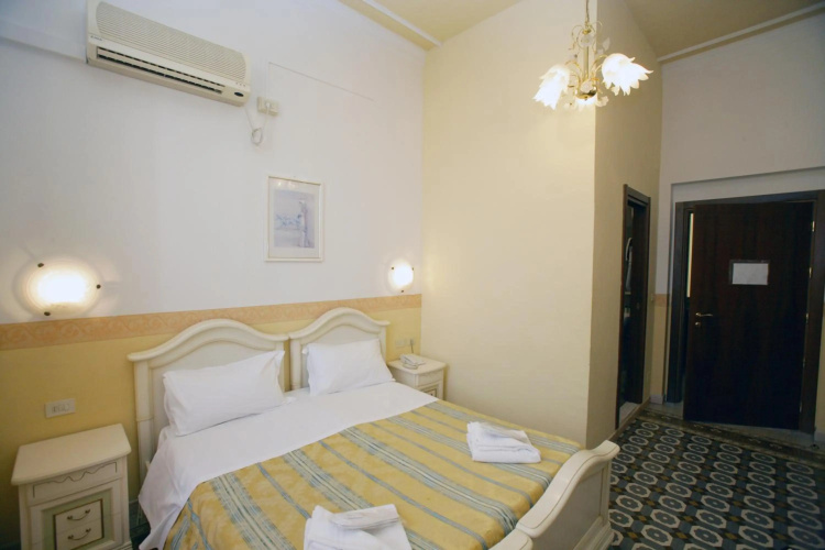Hotel Desiree photo 11