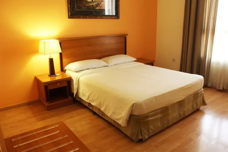 Le Royal Express Salmiya Hotel
