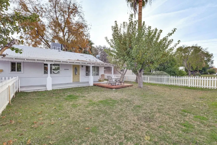 5 Mi to Dtwn: Pet-friendly Phoenix Gem w/ Patio