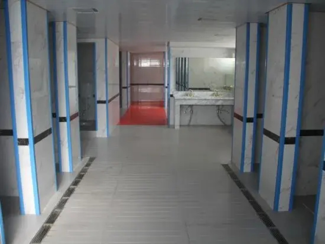 Qirui Hotel