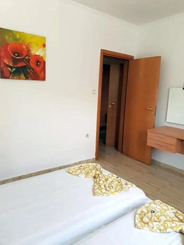 1 Bedroom Apartment with balcony