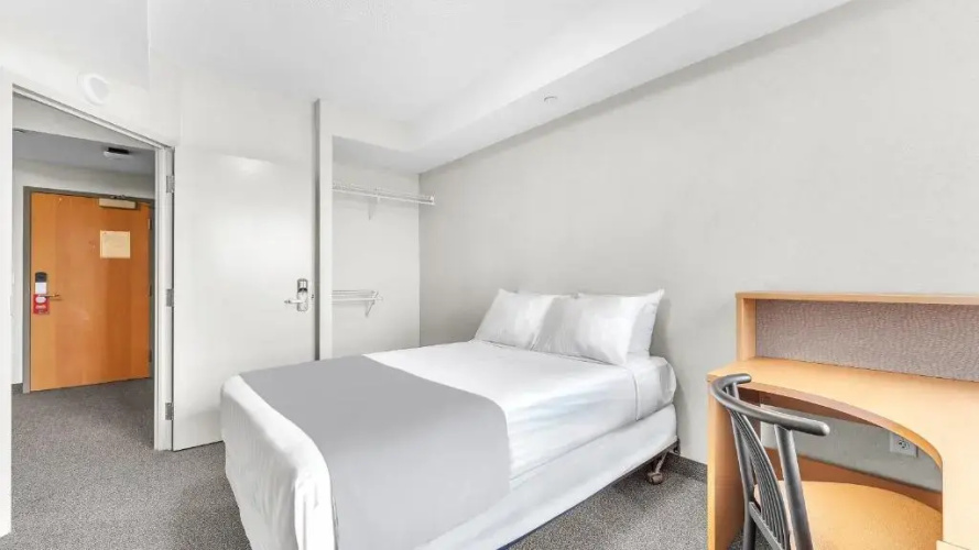 Residence & Conference Centre - London