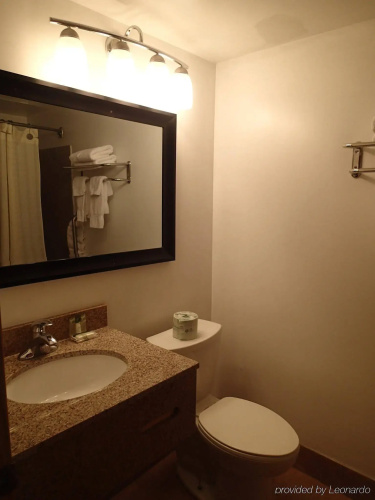 Crystal Inn Neptune