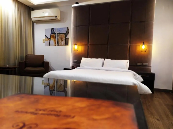 Pearl Hotel
