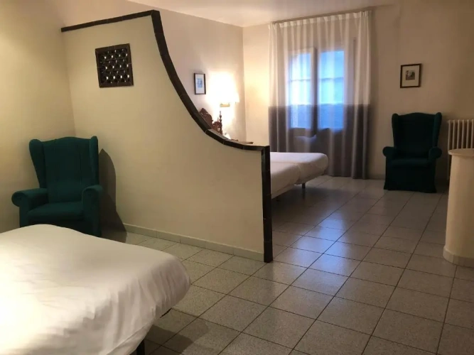 Classic Quadruple room