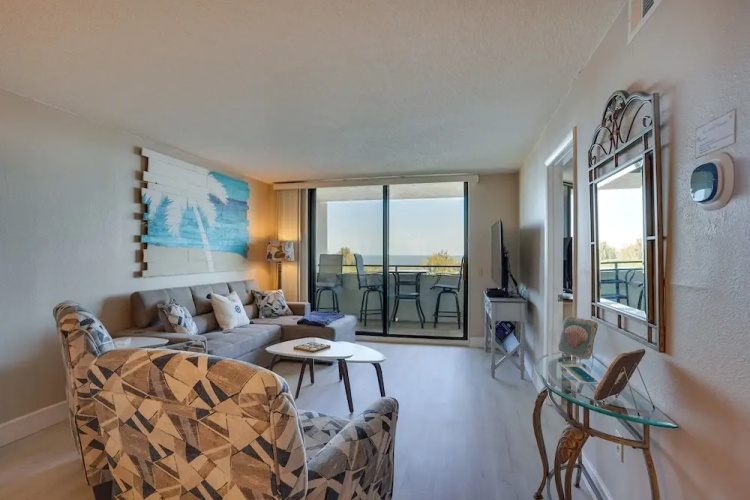 Cozy Condo W/ Gulf View, Bird Watching + Telescope - Hudson, FL