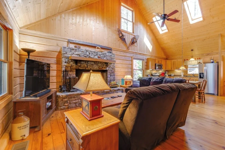 3 Bedrooms Cottage