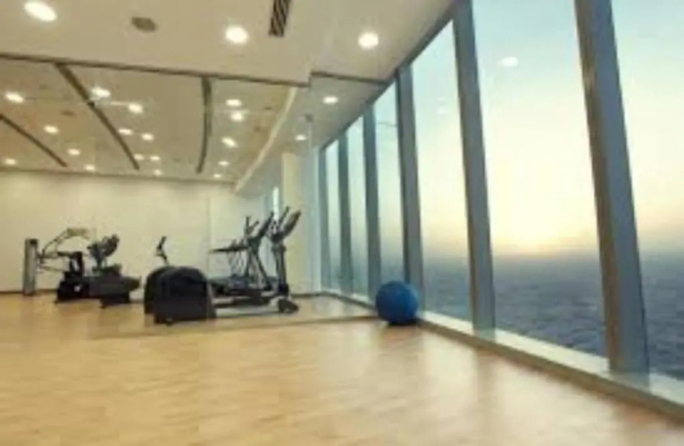 Elegant high-rise 1-Bdrm apartment w/ smart access