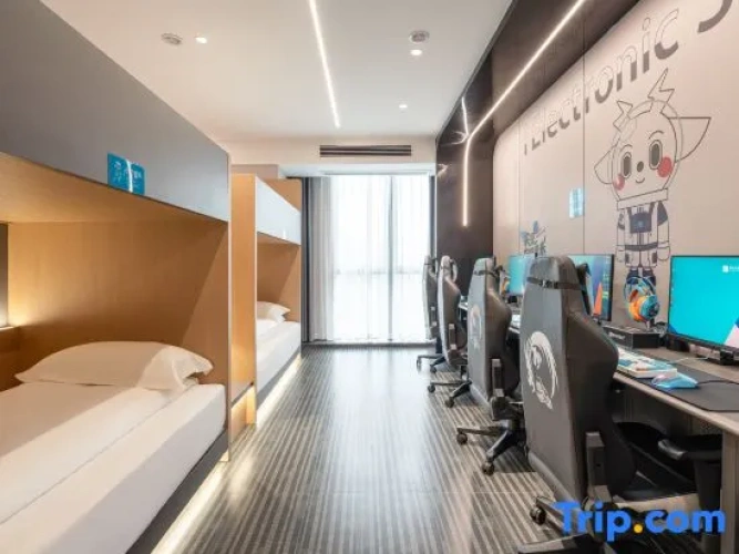 Bed in Dorm