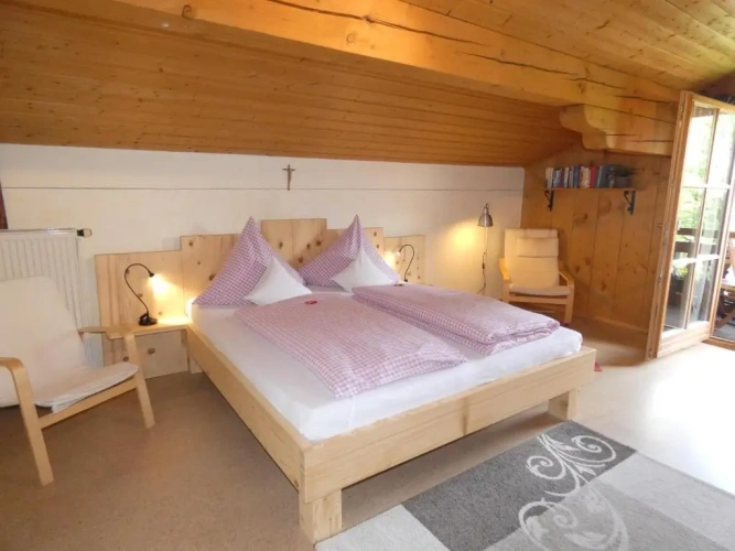 3 Bedrooms Apartment