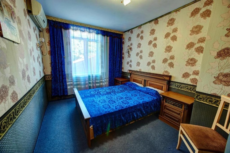 Standard Double room with view