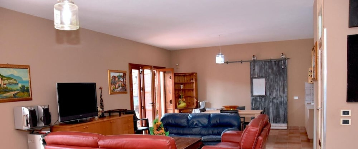 Villa Aurora, Private Pine Forest, Barbecue, Solarium
