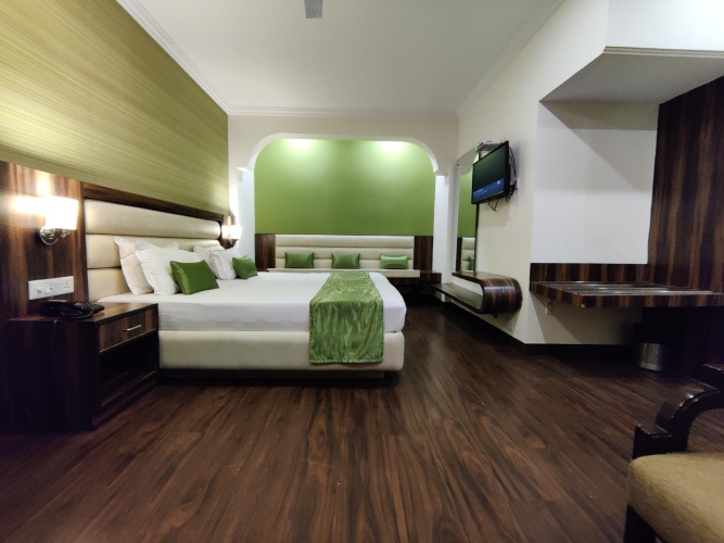 Double Suite