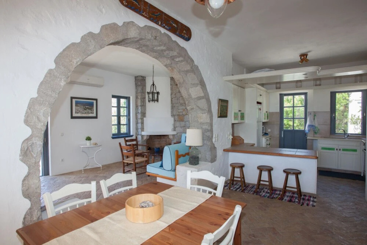 Marselos House