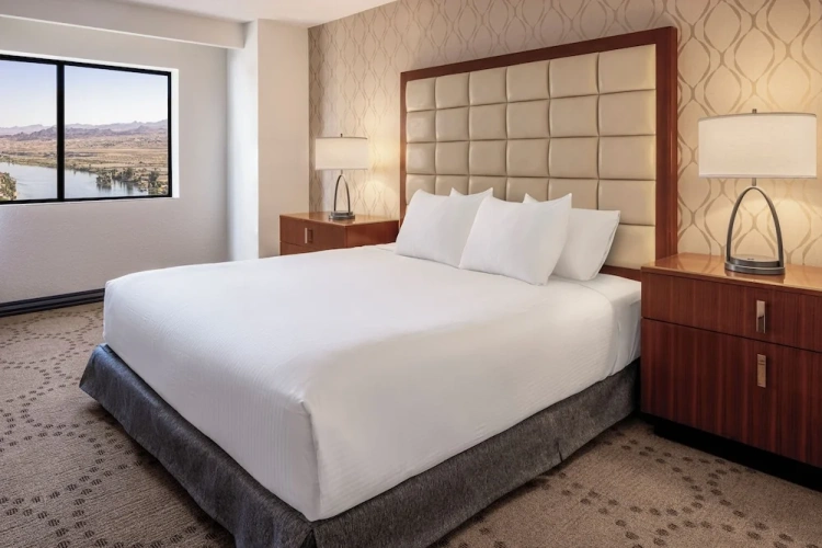 Executive Riverfront Double North Tower