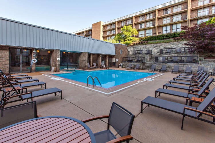 DoubleTree by Hilton Pittsburgh - Green Tree photo 19