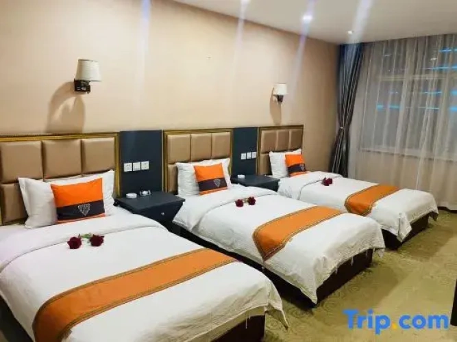 Standard Triple room