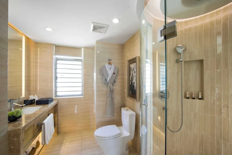 2 Bedrooms Executive Suite with balcony