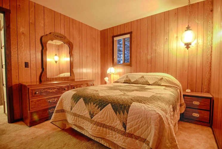 372 Rim Drive - 3 Br Home