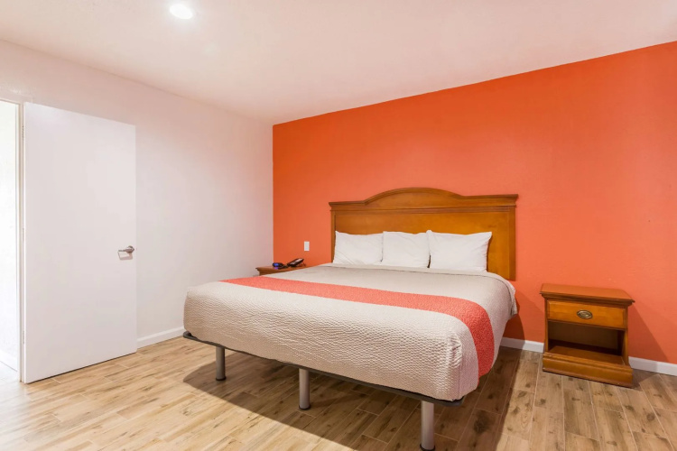 Motel 6 Englewood