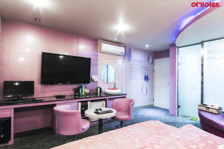 Browndot Hotel