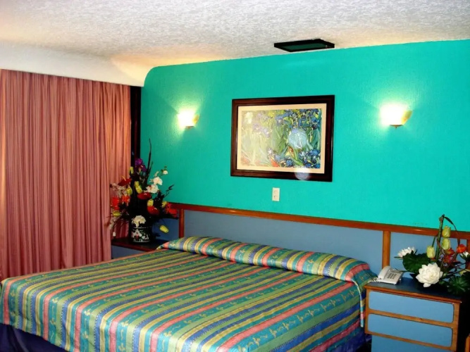 Segovia Regency Hotel