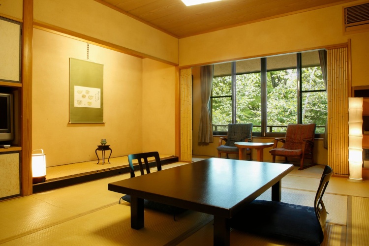 Economy room