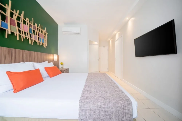 Standard Family Suite