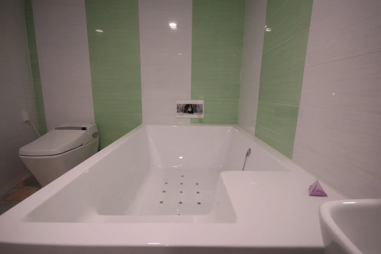Color M motel