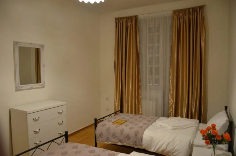 HOTEL125