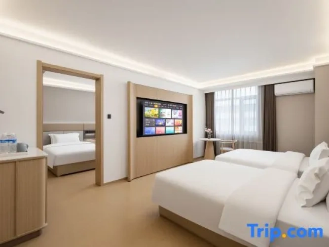 Quadruple Suite