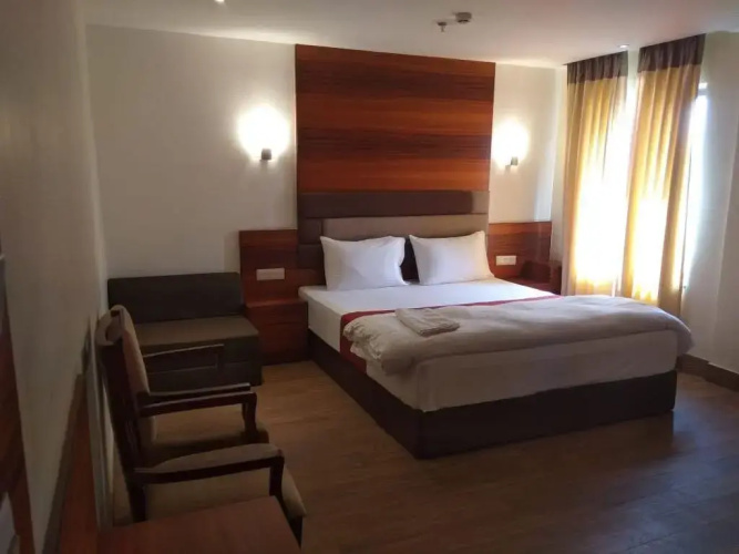 Kings Crown Hotel- Saltlake
