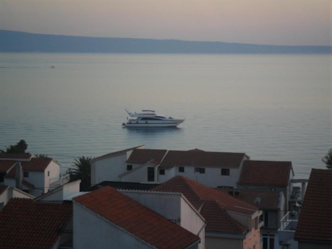 1 Bedroom Apartment with balcony