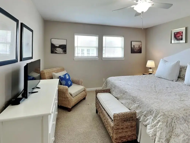 Molly's Dune by Ryson Vacation Rentals