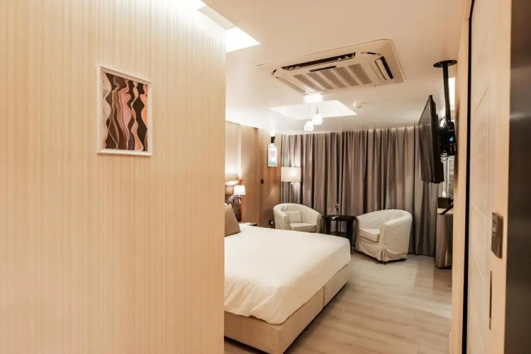 Holiday Inn Mal