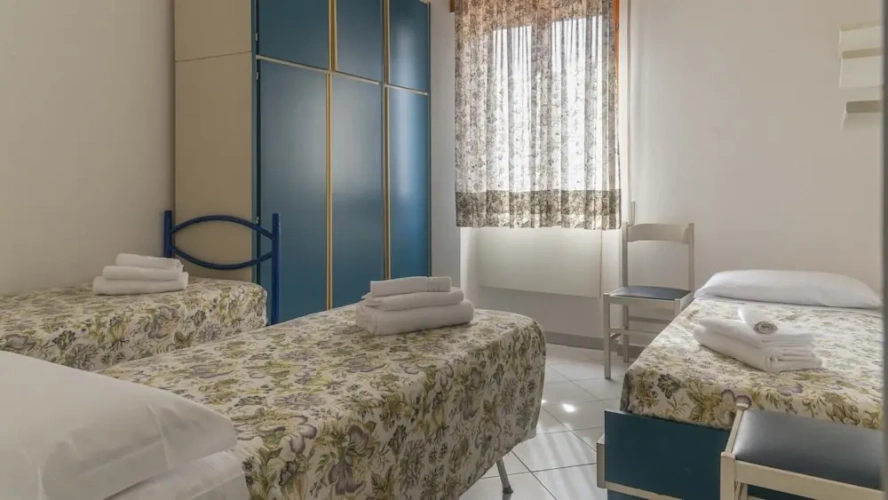 2 Bedrooms Apartment with sea view