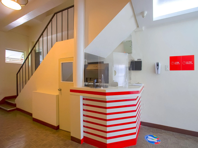 OYO 793 Dg Budget Hotel